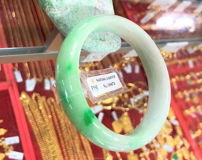 Vintage Translucent Natural Green, White Jadeite Jade Bangle Bracelet 56.1MM