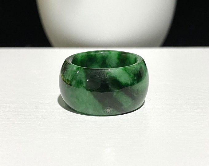 Vintage Natural Green, Black Jadeite Jade Band Ring Size 5