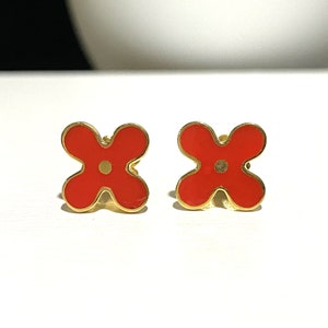 Vintage 18K Solid Yellow Gold Red Enamel Leaf Clover Earrings.