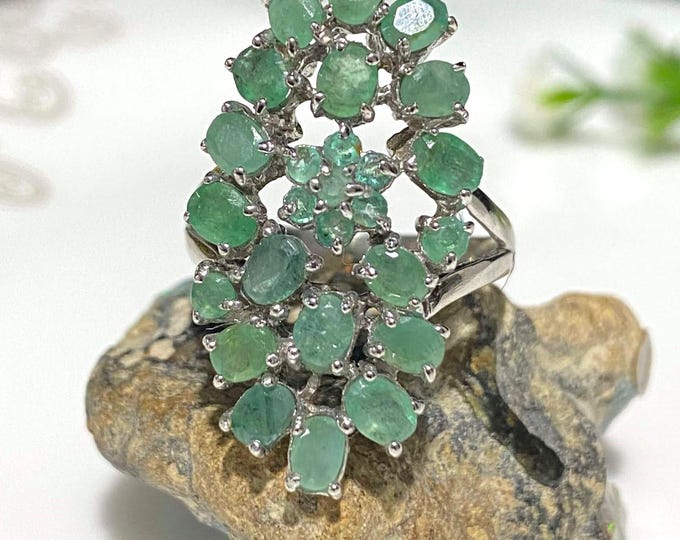 Vintage Sterling Silver Natural Emerald Flower Long Ring Size 8.5