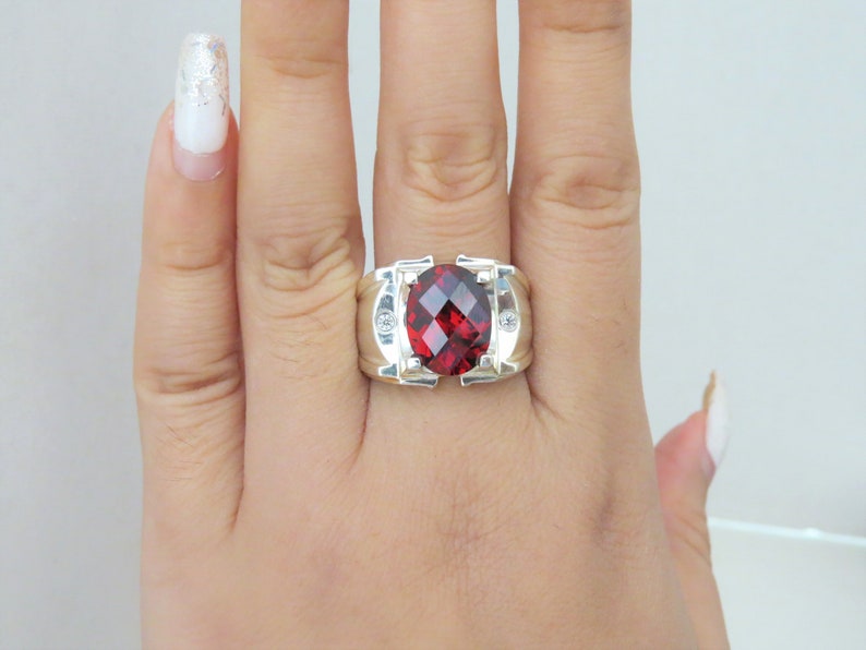 Vintage Sterling Silver Oval Garnet /& White Topaz Men/'s Ring Size 9