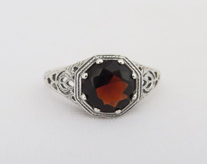 Vintage Sterling Silver Natural Garnet Filigree Ring Size 6