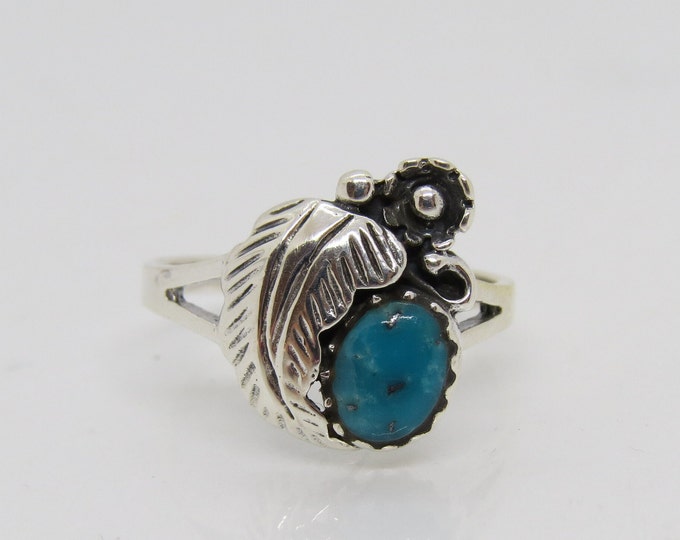 Vintage Sterling Silver Turquoise Flower leaf Ring Size 6