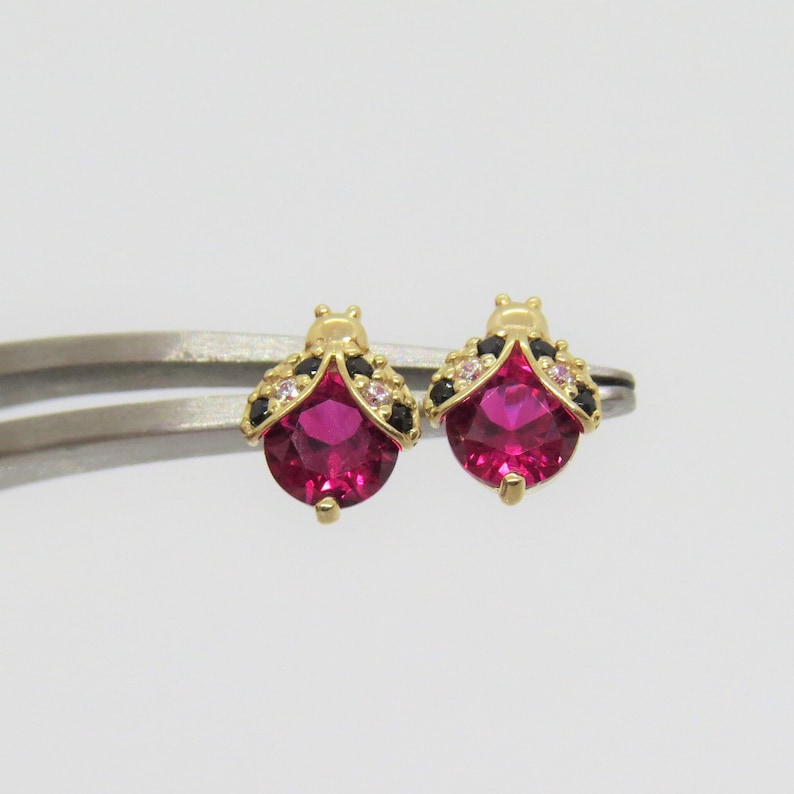 Vintage 14K Solid Yellow Gold Ruby, Black Sapphire & White Topaz Ladybug Stud Earrings image 5