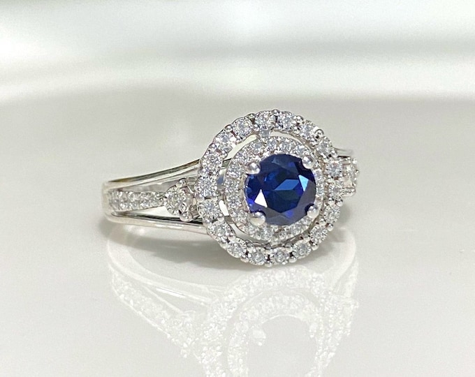 Vintage Sterling Silver Blue Sapphire & White Topaz Halo Ring7.25