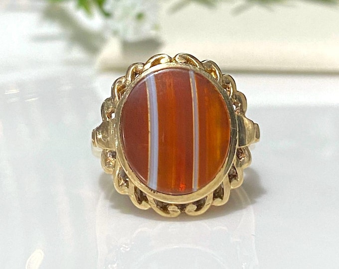 Vintage 1960s Natural Oval Banded Brown Agate Ring 2ct 10K Yellow Gold Size 6.5