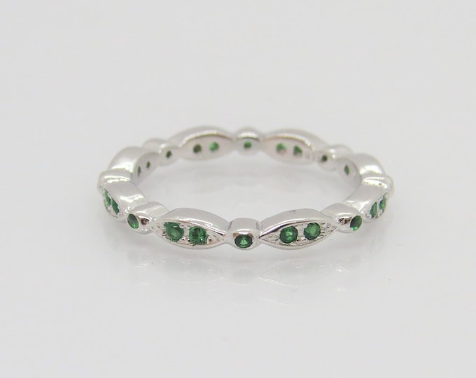 Vintage Sterling Silver Round cut Emerald Eternity Band Ring Size 7
