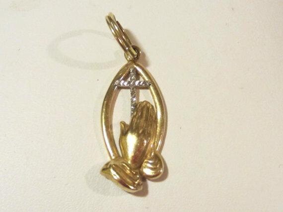 Vintage 14K Solid Yellow Gold Praying 