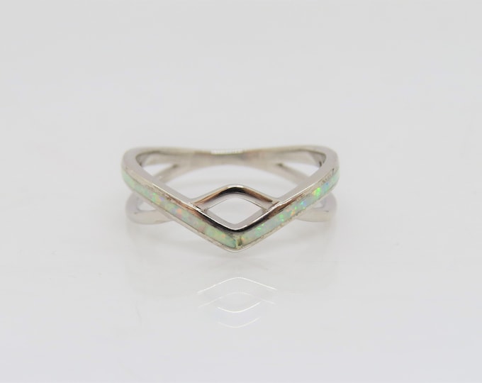 Vintage Sterling Silver White Opal V Ring Size 8