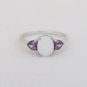 Vintage Sterling Silver White Opal & Amethyst Ring Size 8