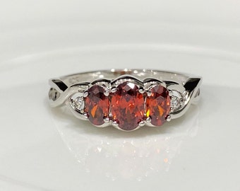 Vintage Sterling Silver Oval Garnet & White Topaz Three Stone Ring Size 7