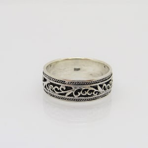 Vintage Tibetan Sterling Silver Filigree Band Ring Size 9