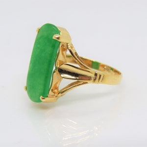 Vintage 18K Solid Yellow Gold Saddle Green Jadeite Jade Ring Size 10.75 image 3