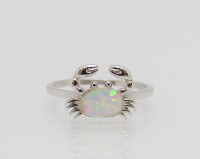 Vintage Sterling Silver White Opal Crab Ring.