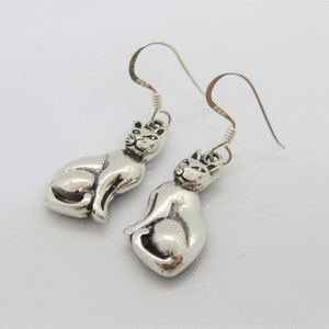 Sterling Silver Cat Dangle Drop Earrings