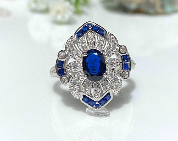 Vintage Sterling Silver Blue Sapphire & White Topaz Ring.