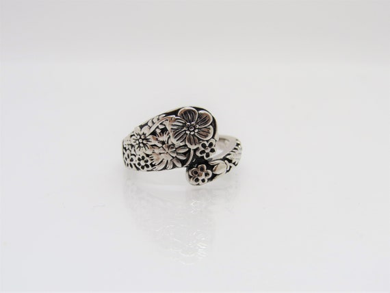 Vintage Sterling Silver Flowers Spoon Ring Size 8 - image 1