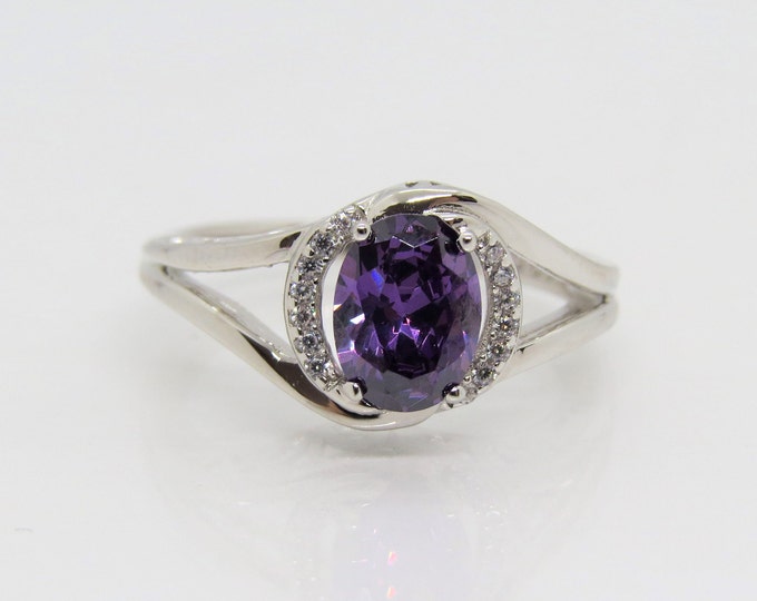 Vintage Sterling Silver Amethyst & White Topaz Ring Size 7,8,9