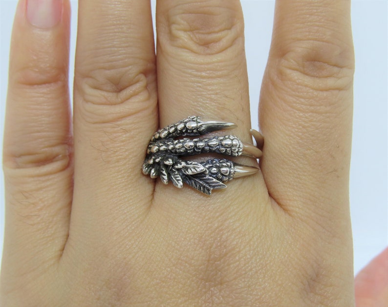 Vintage Gothic Sterling Silver Claw Ring Size 9