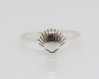 Vintage Sterling Silver Seashell Ring Size 7