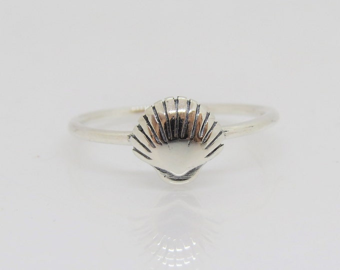 Vintage Sterling Silver Seashell Ring Size 7