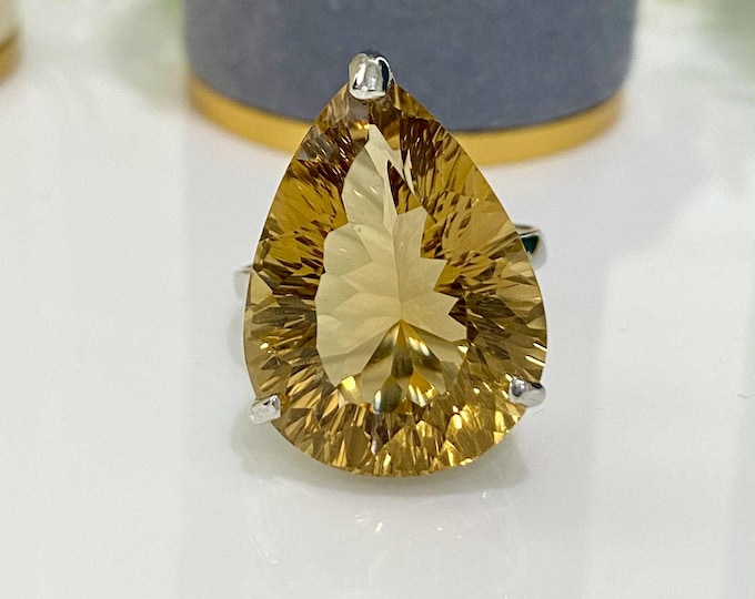 Vintage Sterling Silver Pear cut 28ct Natural Citrine Ring Size 8 1/4