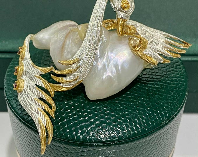 Vintage Sterling Silver Natural Baroque, Citrine & Garnet Swan Pendant.