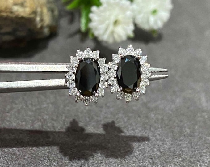 Vintage Sterling Silver Oval cut Black Sapphire & White Topaz Earrings.