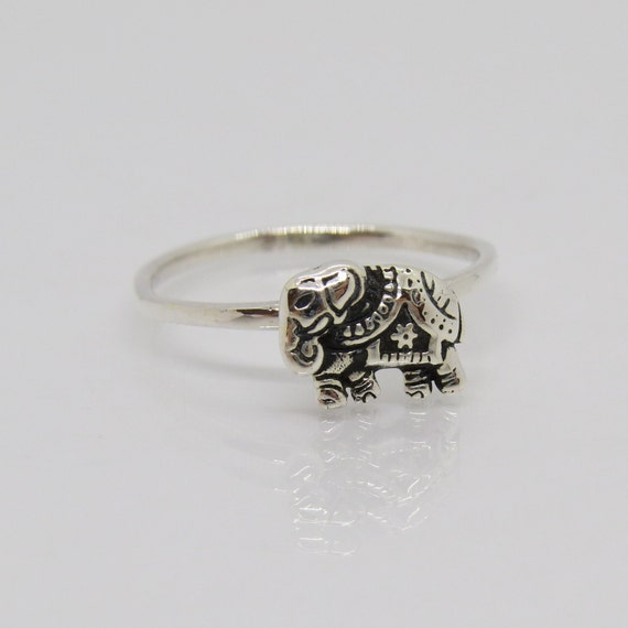 Vintage Sterling Silver Elephant Ring Size 7 - image 5
