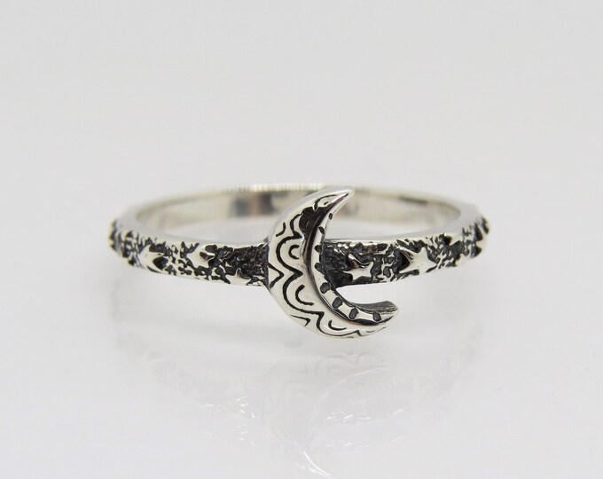 Vintage Sterling Silver Moon Ring Size 6.