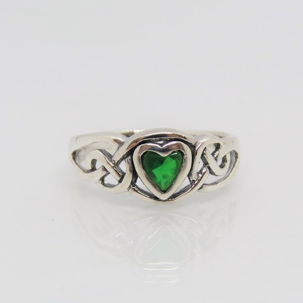 Vintage Sterling Silver Heart Emerald Celtic Ring Size 7