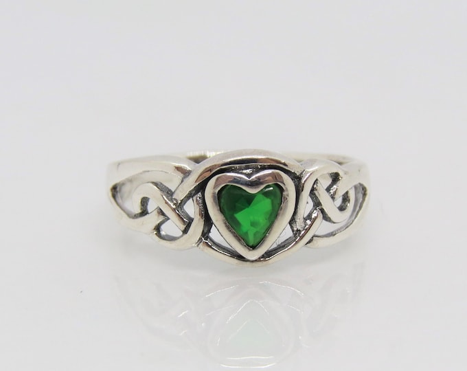 Vintage Sterling Silver Heart Emerald Celtic Ring Size 7