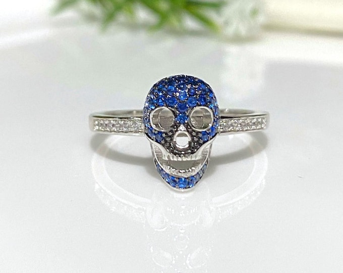 Vintage Sterling Silver Blue Sapphire Skull Ring Size 7
