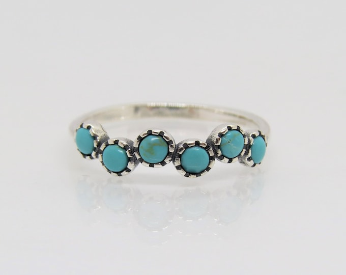 Sterling Silver Round cut Turquoise Ring Size 4