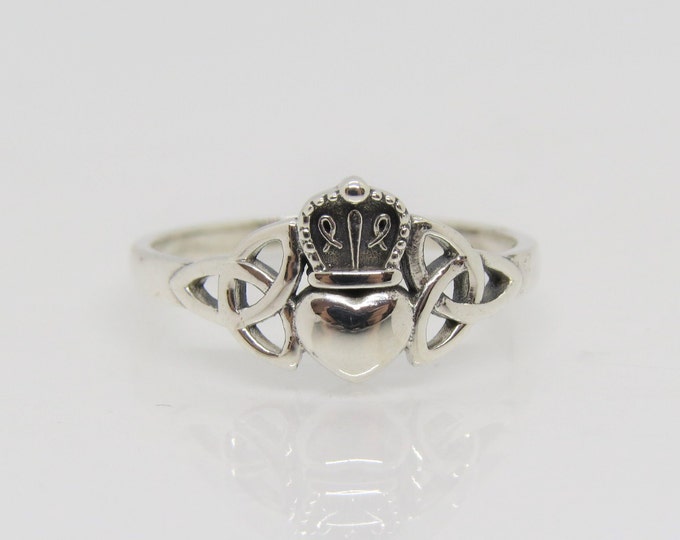 Sterling Silver Celtic Claddagh Ring Size 7