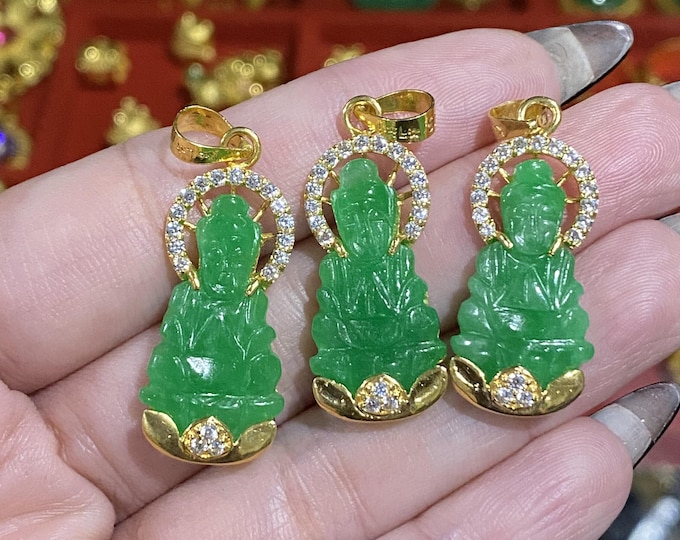 Vintage 18K Solid Gold Green Jadeite Jade Quan Yin, Kwan Yin Buddha Pendant.