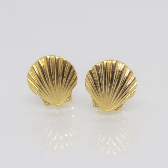 Vintage 14K Solid Yellow Gold Seashell Stud Earri… - image 3