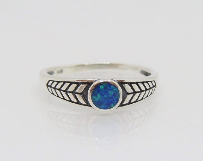 Vintage Sterling Silver Blue Opal Ring Size 7