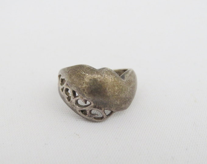 Vintage Sterling Silver Filigree Dome Ring Size 7