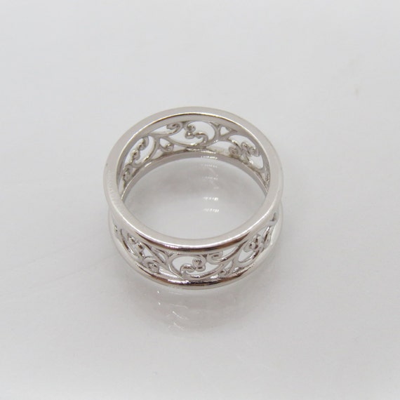 Vintage Sterling Silver Filigree Band Ring. - image 2