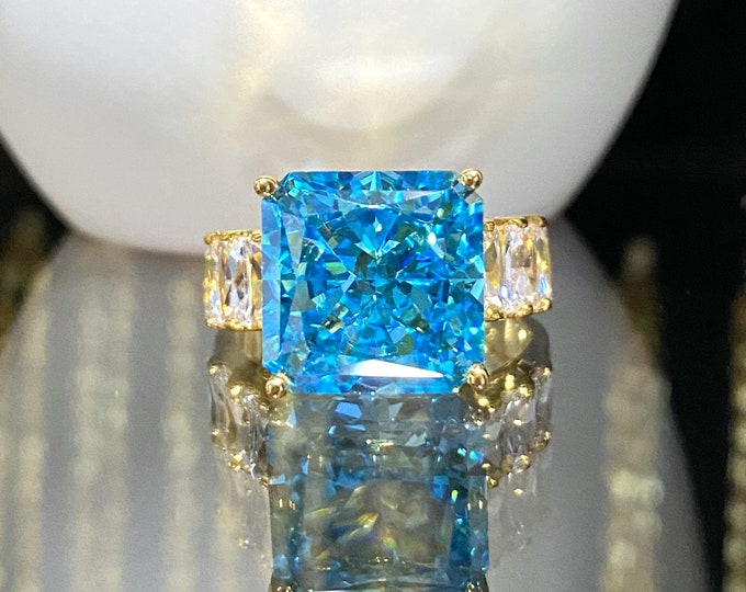 Vintage 15K 610 Solid Yellow Gold London Blue Topaz & White Topaz Ring Size 8.25