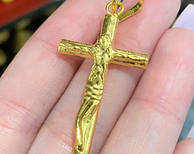 Vintage 23K 980 Pure Gold Crucifix Cross Pendant.