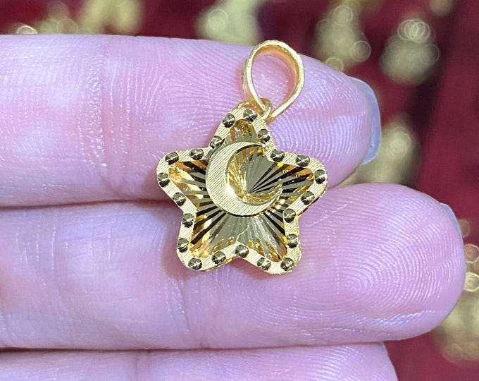 Vintage 24K 999 Solid Yellow Gold Moon Star Pendant.