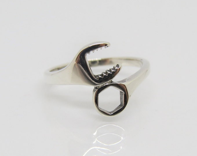 Vintage Sterling Silver Wrench Ring Size 7