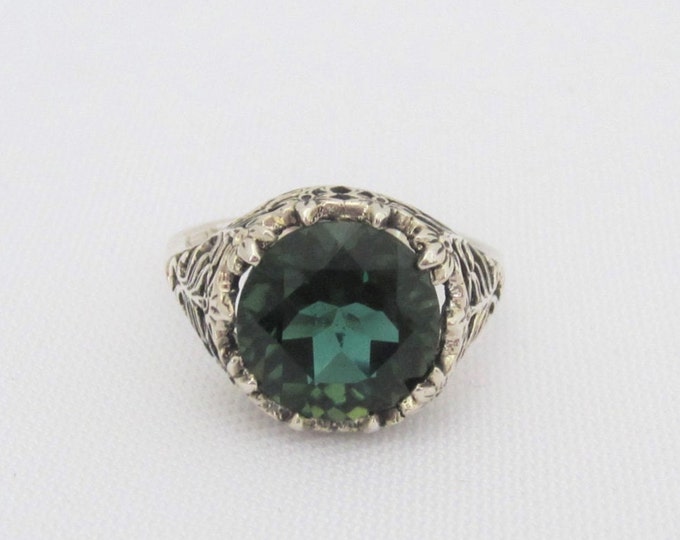 Sterling Silver Emerald Filigree Ring.