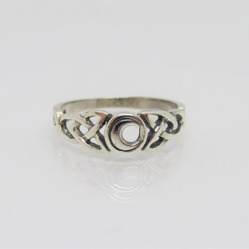 10k Yellow Gold Plated Sterling Silver Triquetra Celtic Knot Ring With Natural Moonstone – Size 8