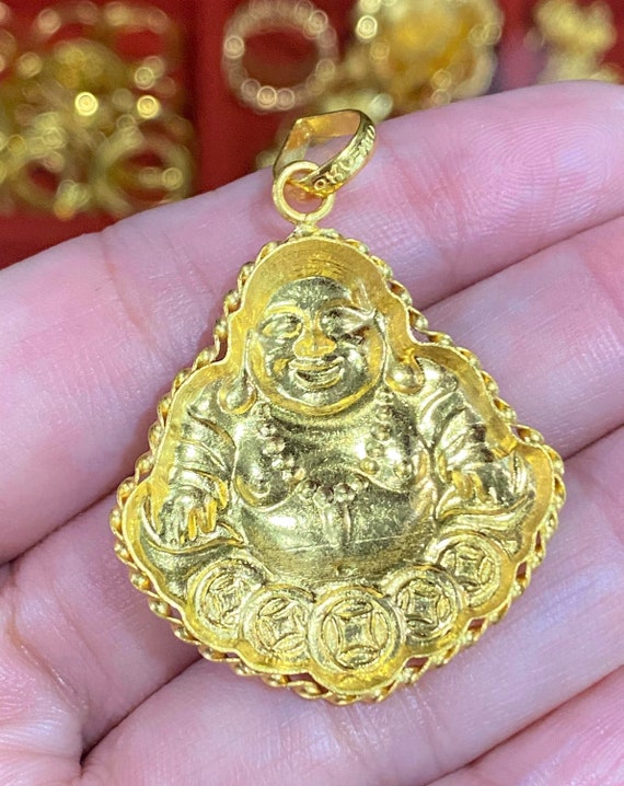 Gold laughing buddha pendant deals