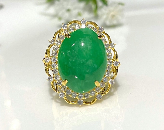 Vintage 15K 610 Solid Yellow Gold Oval Green Jadeite Jade & White Topaz Ring Size 6.25