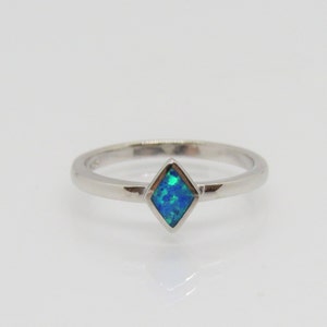 Vintage Sterling Silver Blue Opal Ring Size 7