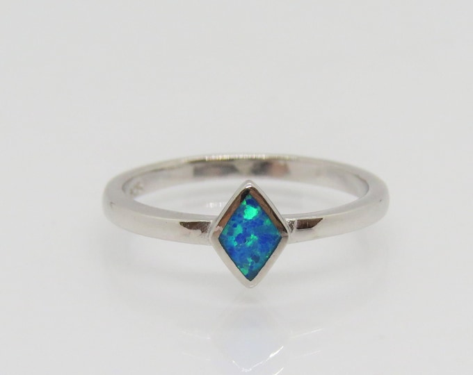 Vintage Sterling Silver Blue Opal Ring Size 7